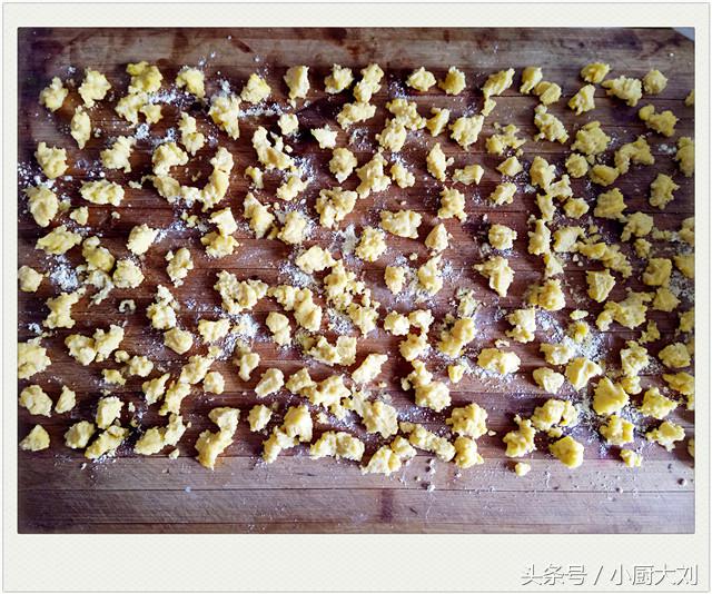 83岁老奶奶教你制作老酵母，发面效果好，蒸出的馒头松软香甜