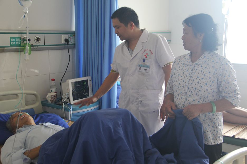 生命中的太阳——记宁乡市三医院泌尿外科肖胜初