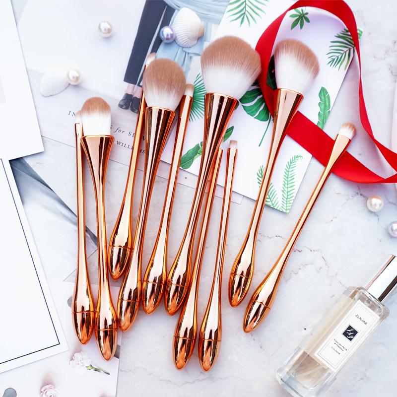 怎么选化妆刷材质,化妆刷套装新手初学怎么选