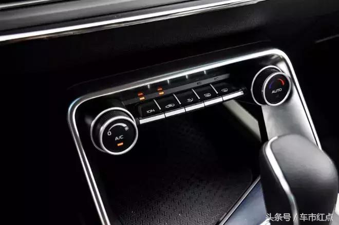 缤瑞2019款200tdct缤驰版,吉利缤瑞2020款1.4t豪华版灯光