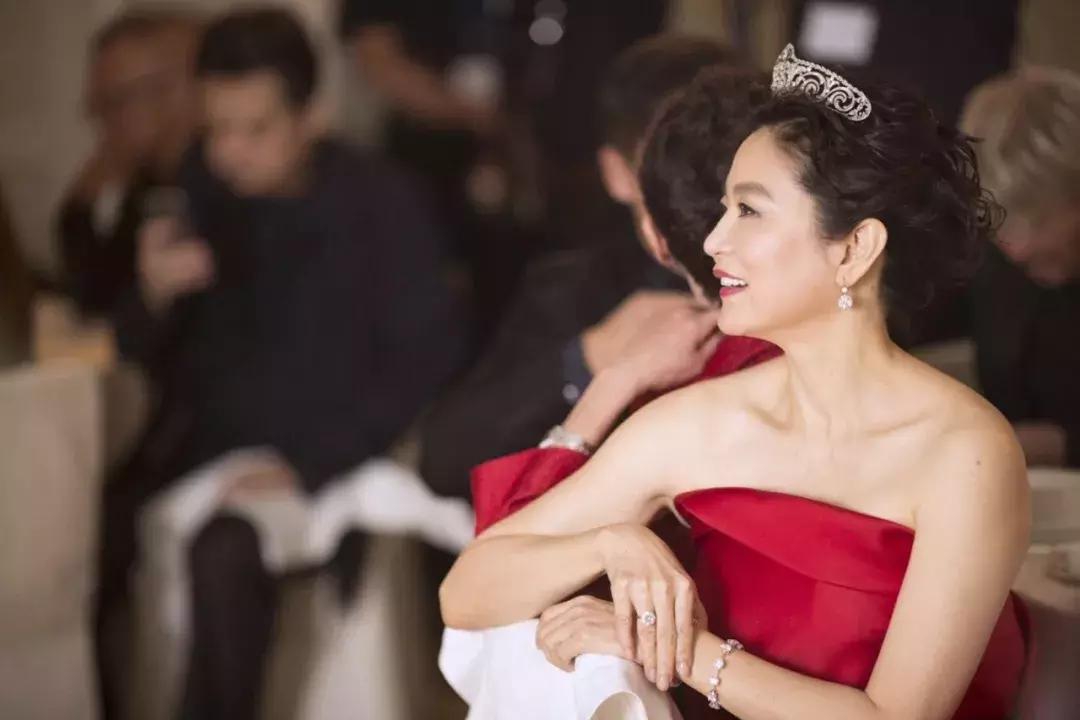 林青霞现场谈及婚姻现状很坦诚,林青霞是否真离婚