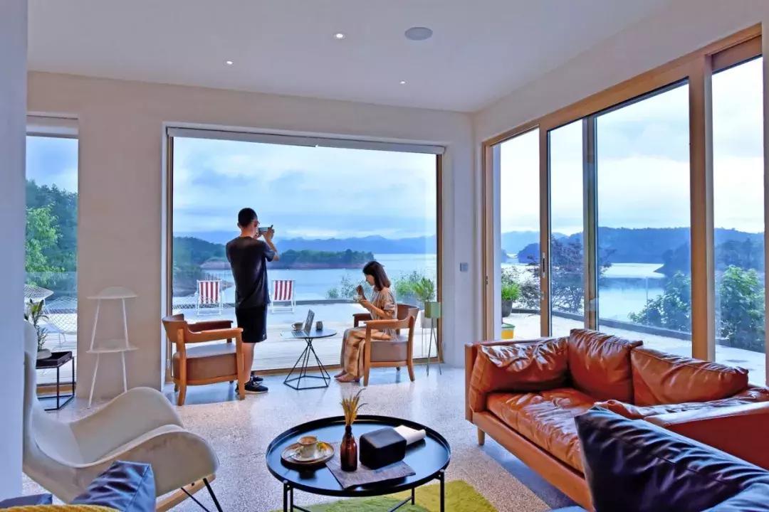 人均350+，住千岛湖最美民宿，吃大鱼头，还有私人小岛定制美拍！