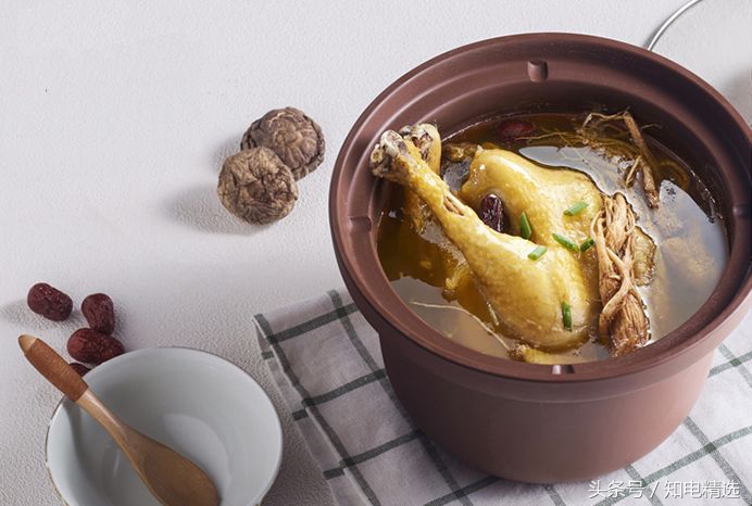 如何选一款合适电炖锅,电炖锅选一口暖心锅