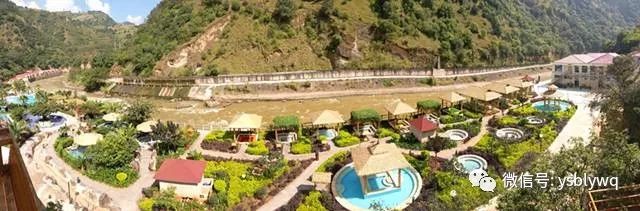 「藏在大山深处的野温泉」29.9元蜂抢云南原始部落野温泉度假村门票，寻觅这处“野”趣，享受原汤泉水的暖之惬意~