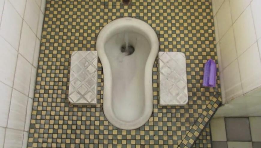 卫生间蹲坑地面抬高20公分装修,卫生间蹲坑要抬高怎么处理比较好