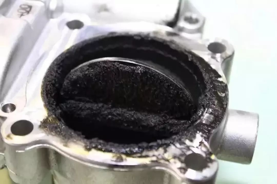 发动机烧机油怎么办解决方案,ea1131.8t发动机烧机油厉害吗