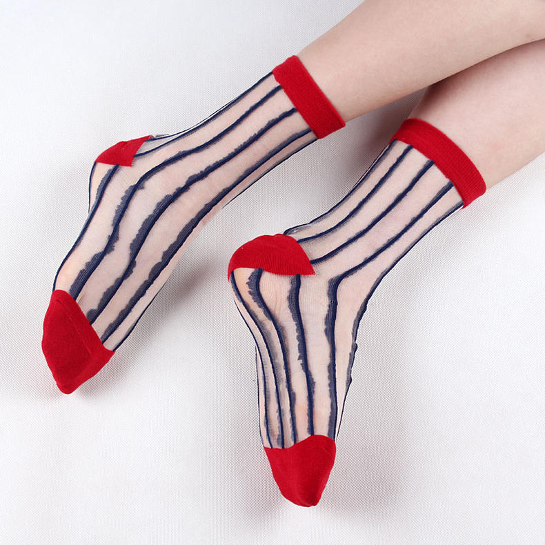 穿性感*袜丝**，塑造欲罢不能的美腿