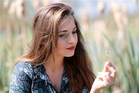 洗澡的正确方法和洗澡顺序 (吃饭前洗澡的正确方法)