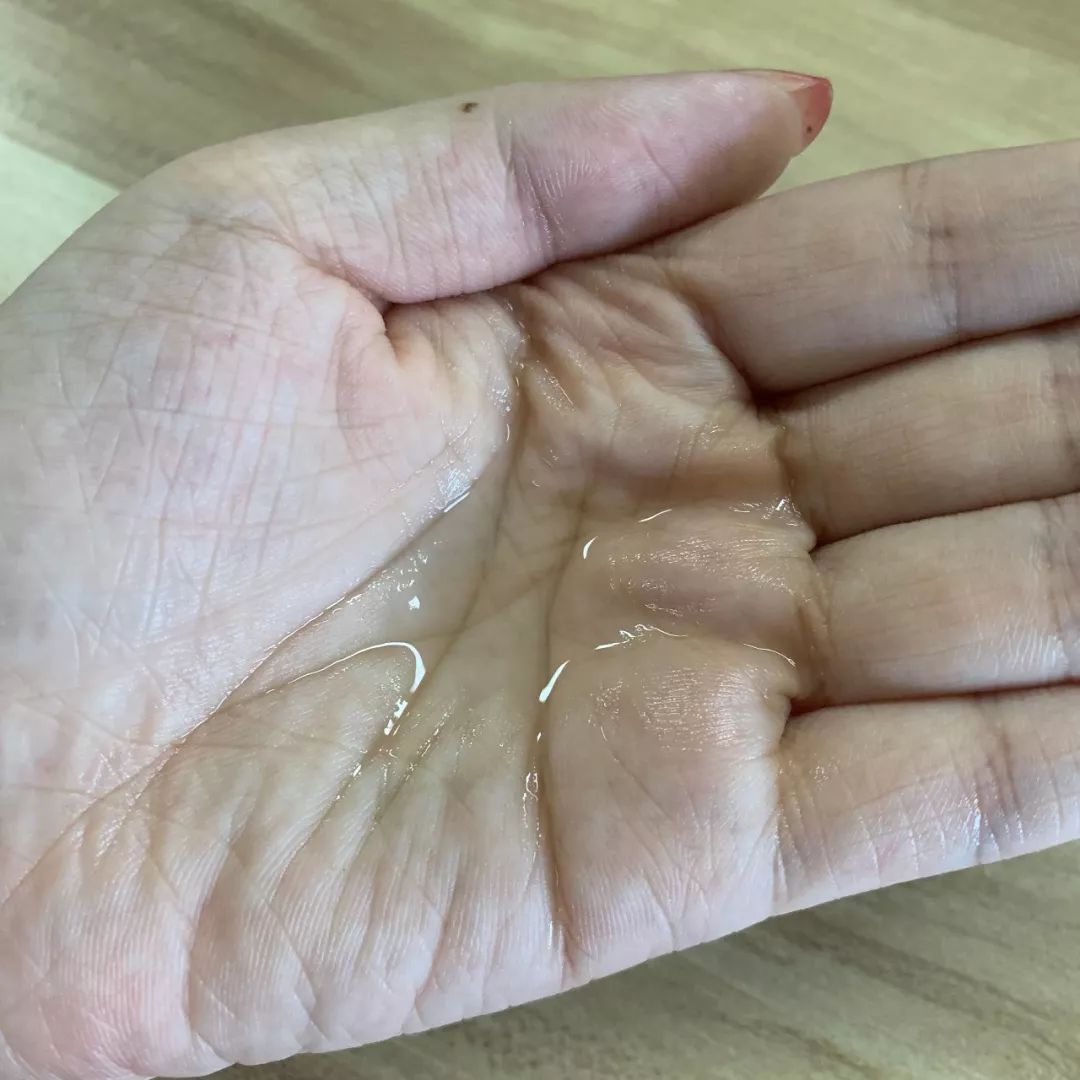 化妆后卸妆为什么会显老,化妆烂脸