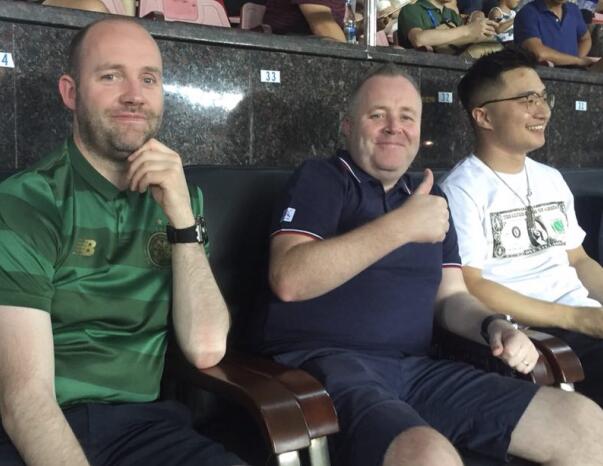 希金斯给火箭摆球,希金斯泪洒赛场