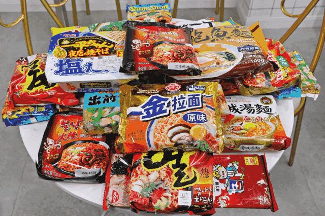 不出常州也能吃遍全世界的泡面，全部藏在这家餐厅里！