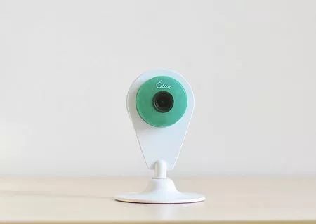 能把监控摄像头变成直播摄像头吗,家里监控摄像头曝光