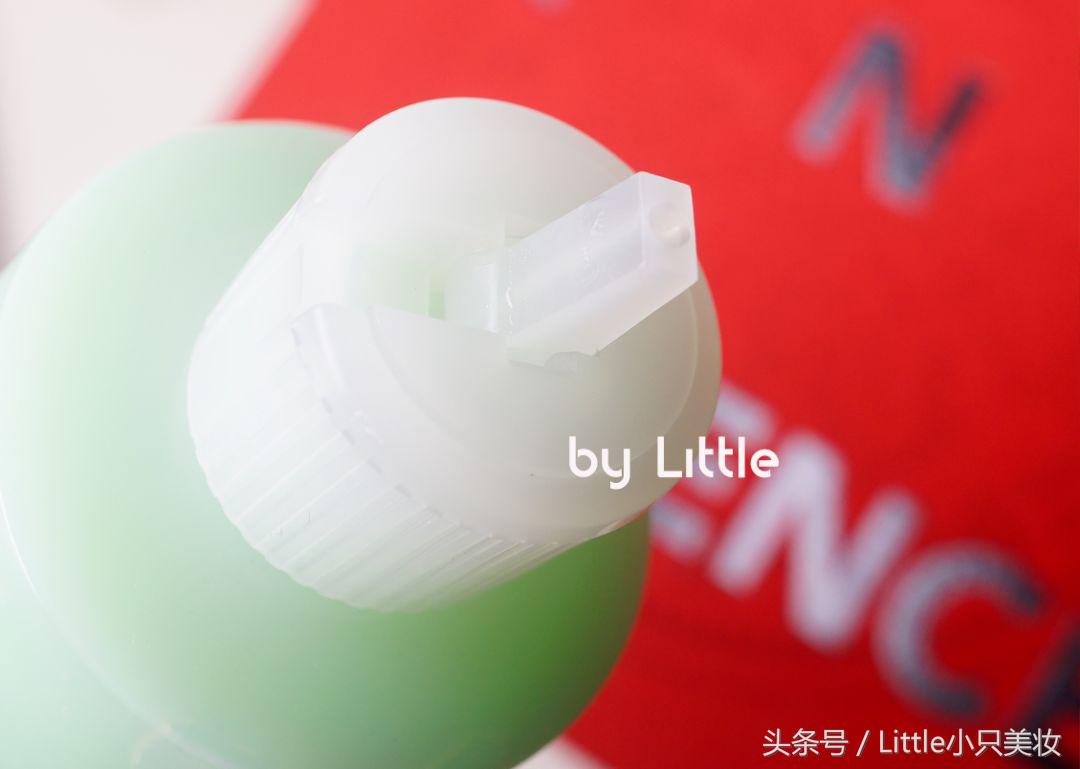 皮肤混合性偏干长痘护肤品推荐,换季油脸变干痘痘严重推荐护肤品