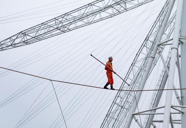 欢乐谷高空绳索滑行 (欢乐谷重庆非遗)
