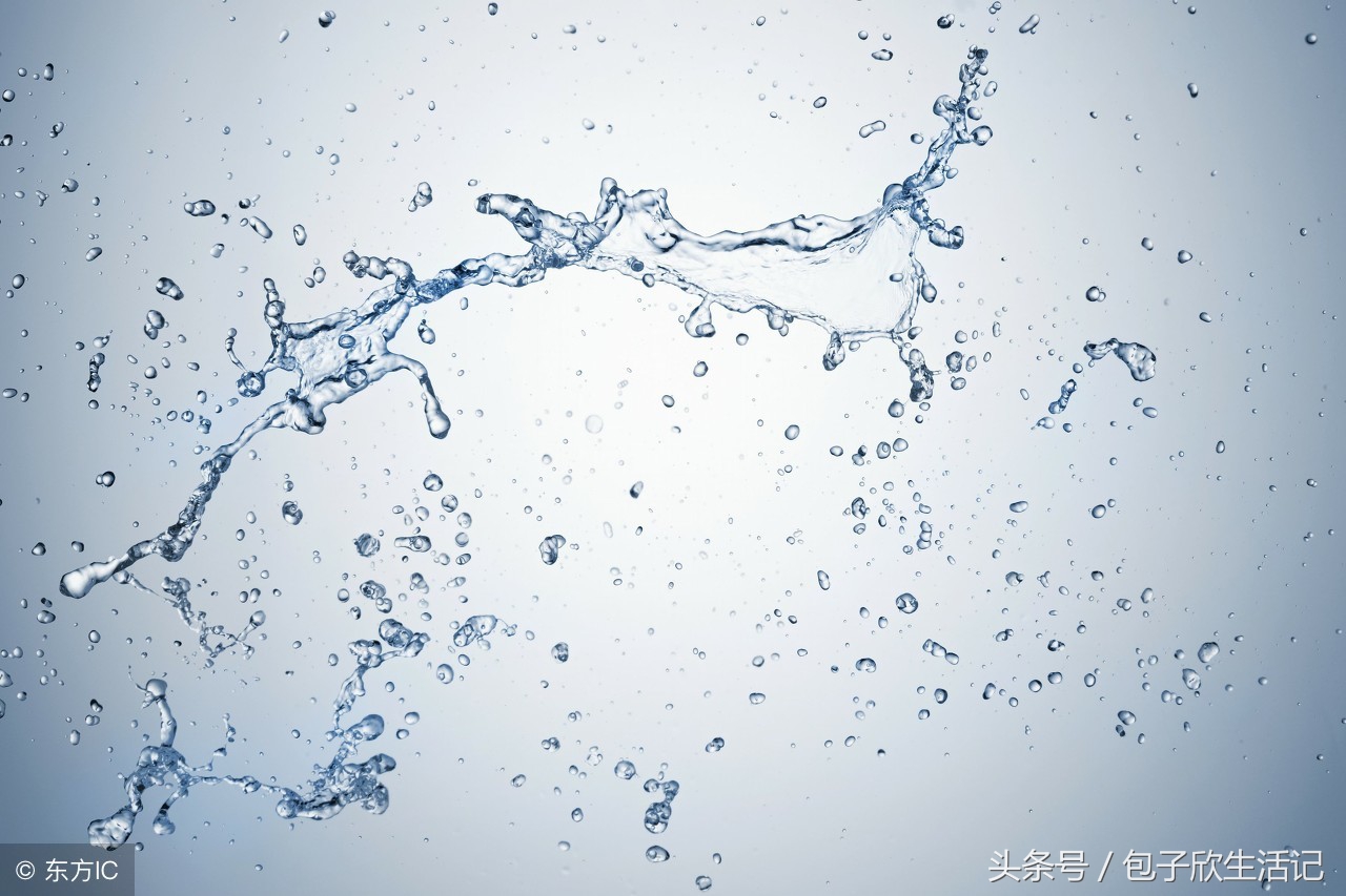 兰蔻粉水和雅诗兰黛水哪个好,兰蔻粉水味道不一样怎么回事