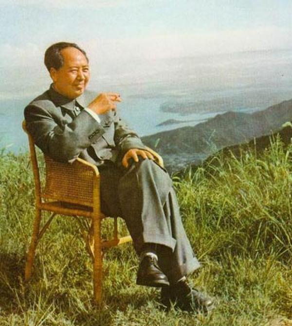 「向毛主席学读书」《楚辞》和《昭明文选》：“好文宜读”