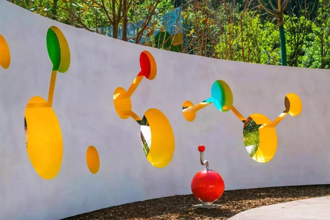 郑州足球小镇2019,郑州足球小镇有真草足球场吗