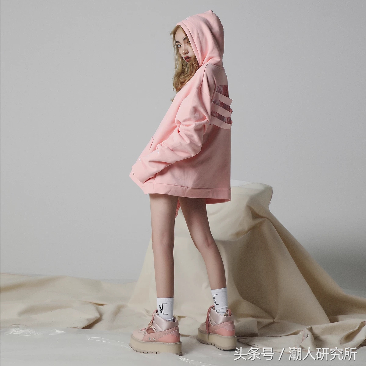 百搭卫衣男装最新款皮尔卡丹,百搭卫衣女爆款