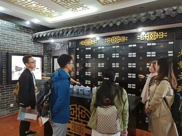 特色交流促提升，携手发展共成长——记成都高新新科学校学习访问之旅