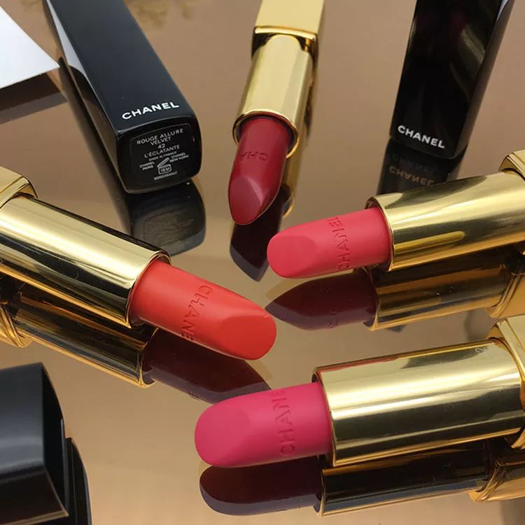 什么样的口红好看又持久,好看的口红颜色品牌