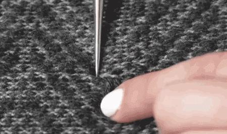 毛衣领口松垮怎样穿根带子,修复松垮领口毛衣