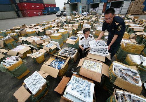 瑞士查扣劳力士,瑞士海关查获广州手表