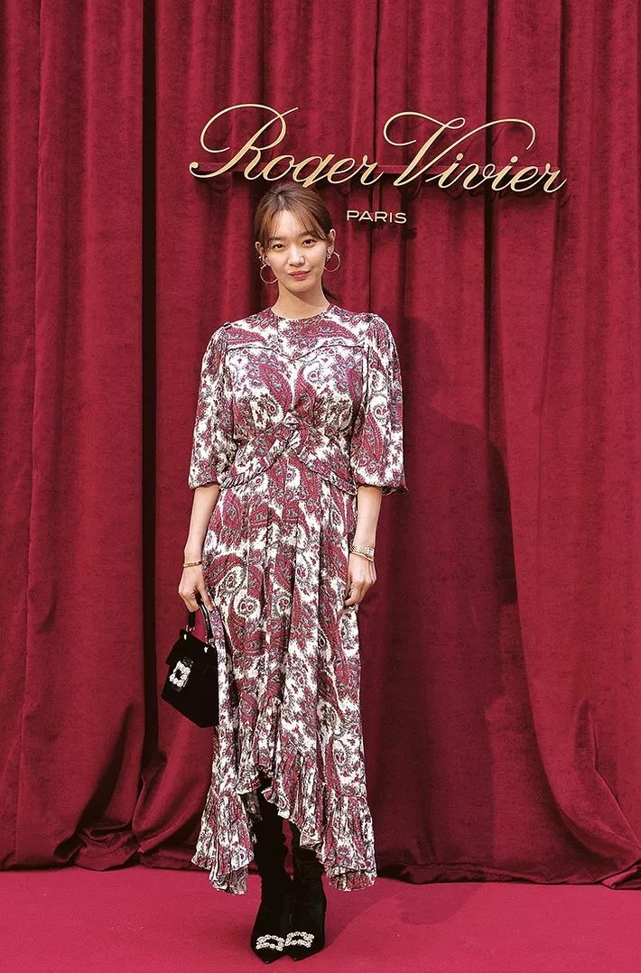 jennie闊╁浗绌挎惌,jennie绌挎惌鎺ㄨ崘