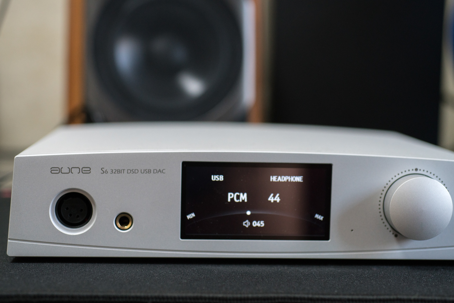 均衡、省心的桌面之选，拔草AuneS6解码耳放一体机