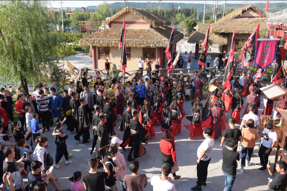 国庆节水下演出,2020红河水乡国庆水舞秀