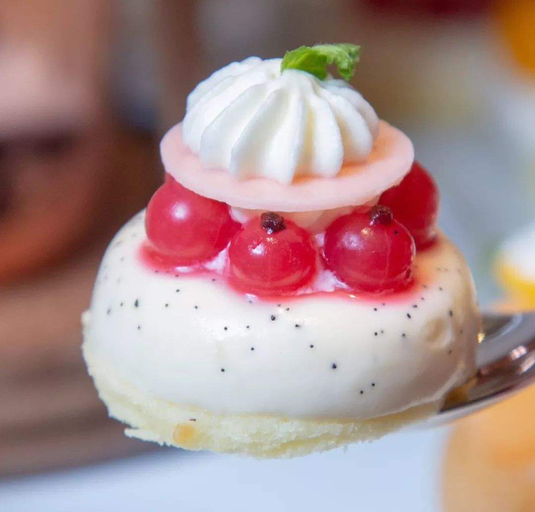 淮海中路新晋重量级地标！超大1600㎡，整整2层，下午茶都配管家！