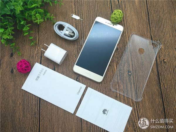 为什么厂商送手机壳,手机厂商为什么不配手机壳