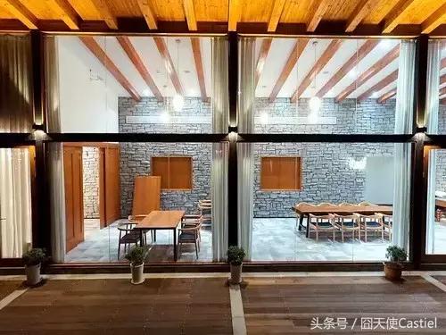 一位大叔改造农村自建房,40多岁大叔改造海景房