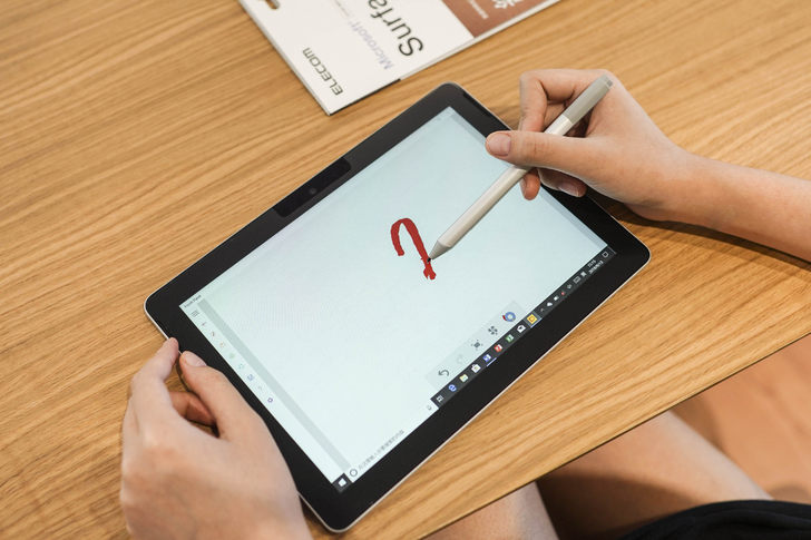 备机的首选，微软MicrosoftSurfaceGo开箱