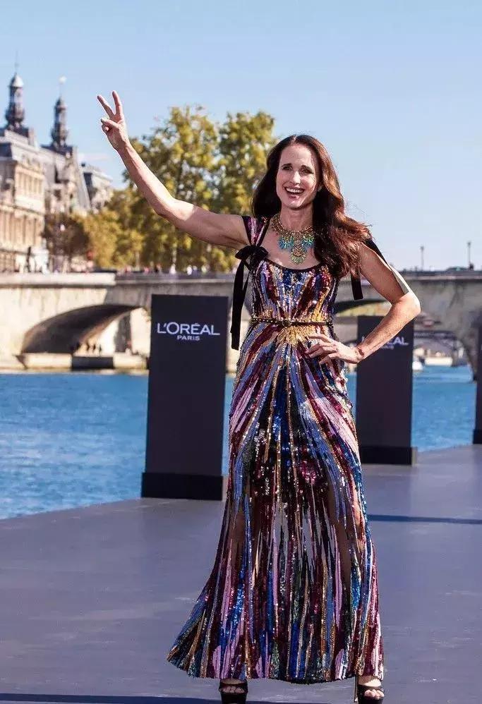 什么样的美萝莉，能让整个好莱坞等她长大？