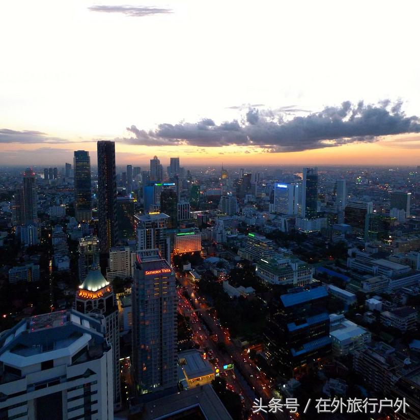 不去普罗旺斯和柬埔寨,千元飞到泰国看最美向日葵田和高棉遗址