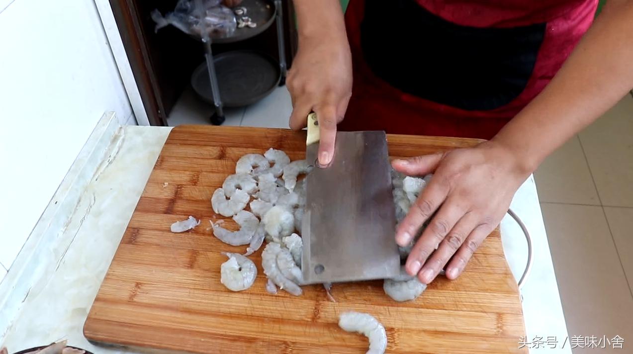 怎样做出软烂的虾滑,原来在家做虾滑这么简单口感脆爽