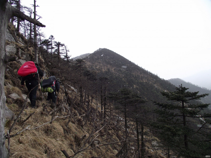 爬鹿角梁路线,鹿角梁路线图
