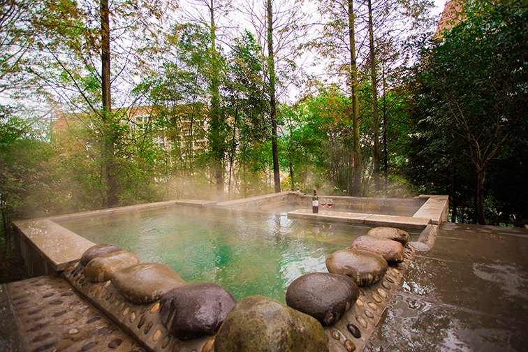 叫板“国际温泉小镇”的花水湾，国庆后错峰就去这儿！