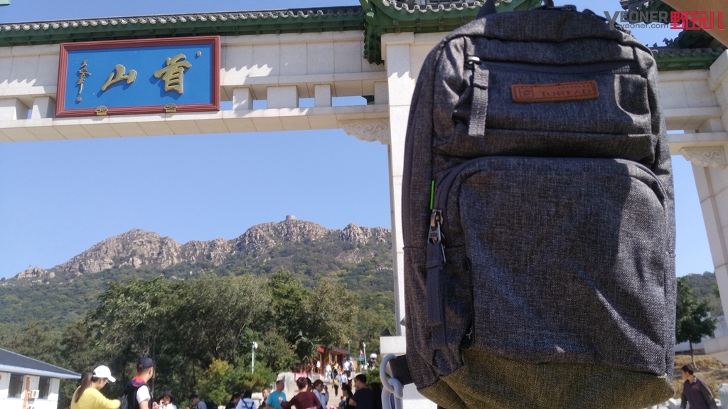 轻巧小背包,容量大且小巧轻便的背包