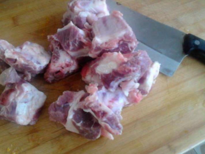 排骨软烂不柴的办法,排骨越炖越老怎么补救