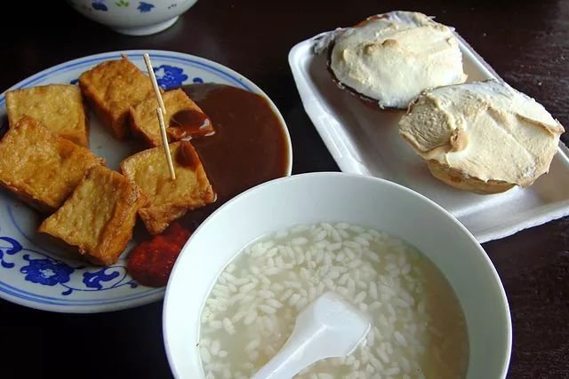 古镇旅游美食推荐,去古镇吃好吃的