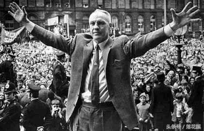 你永远不会独行利物浦歌词,你永远不会独行利物浦