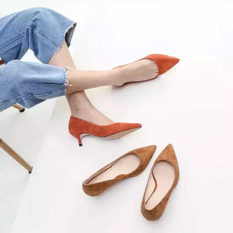 秋季小单鞋谁穿谁好看 (百搭轻便小单鞋总有一款适合你)