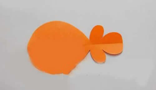 用卡纸叠小金鱼,怎么用纸做一个小金鱼