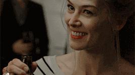 是什么人让LV、Gucci母公司突然走失200个亿？！