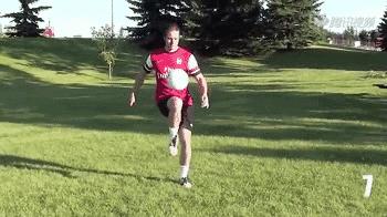 最全颠球的练习方法,实用的颠球技巧