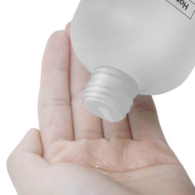 哪些成分的化妆水不能用,适合干皮巨补水保湿的精华液