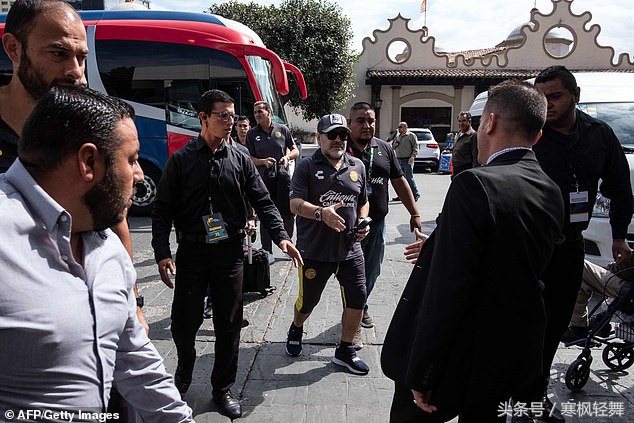 马拉多纳教鞭打法视频,马拉多纳武锋阵