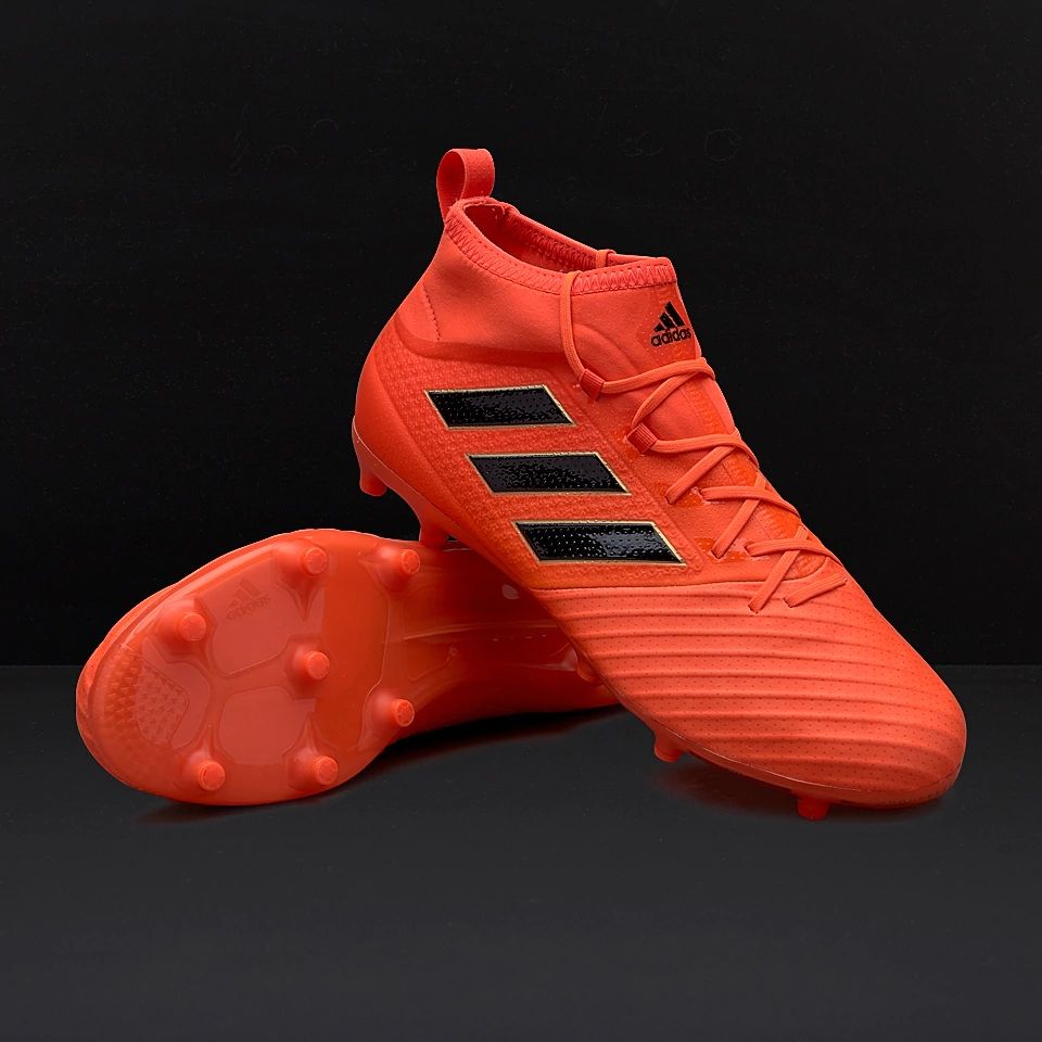 知识篇话说足球鞋的异同