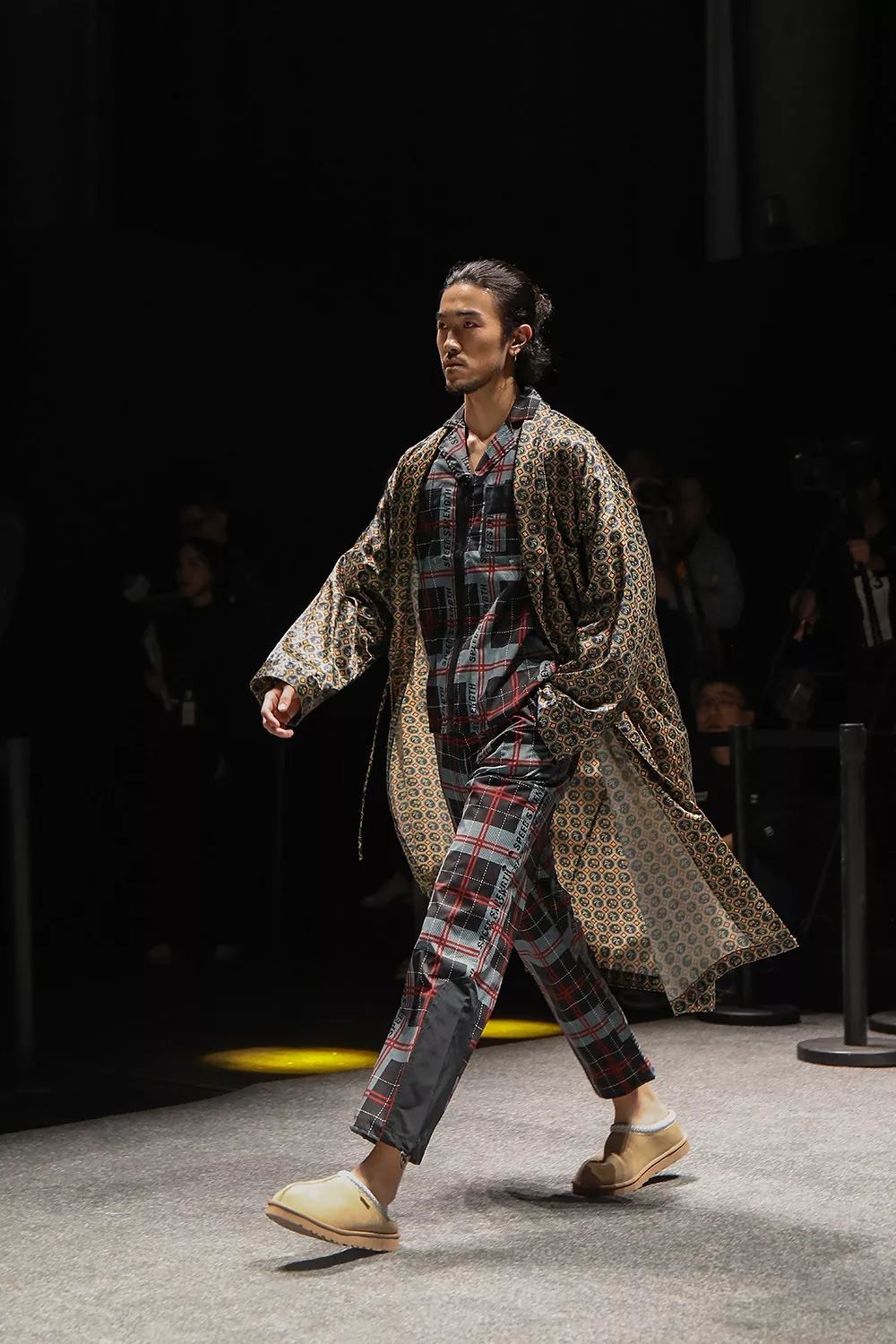 gucci为何抄袭mlb鞋款,gucci抄袭了吗